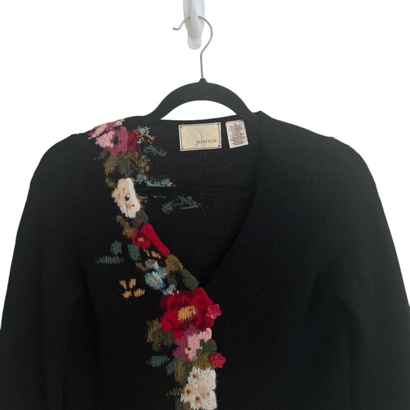 Guinevere Anthropologie Black Floral V Neck Cardigan Sweater Medium - Picture 3 of 9
